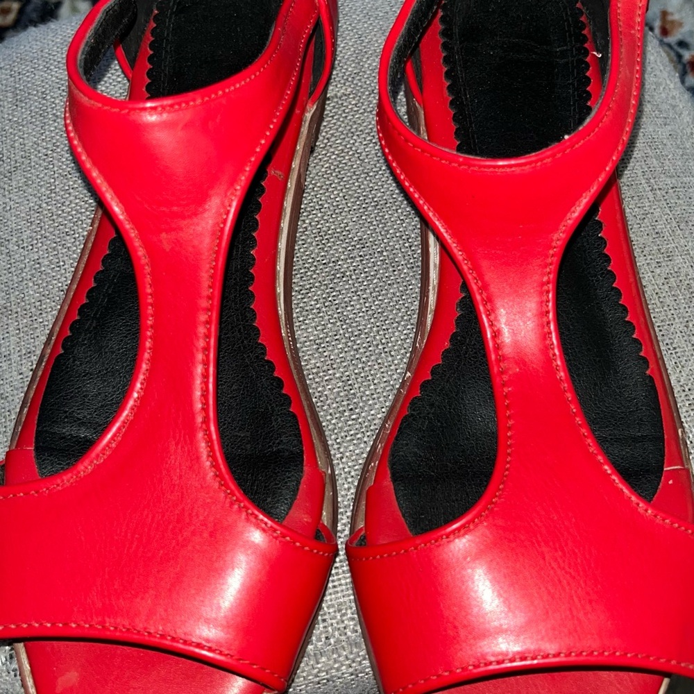 Red T-Strap Women’s Sandals with Cushioned Black Insole